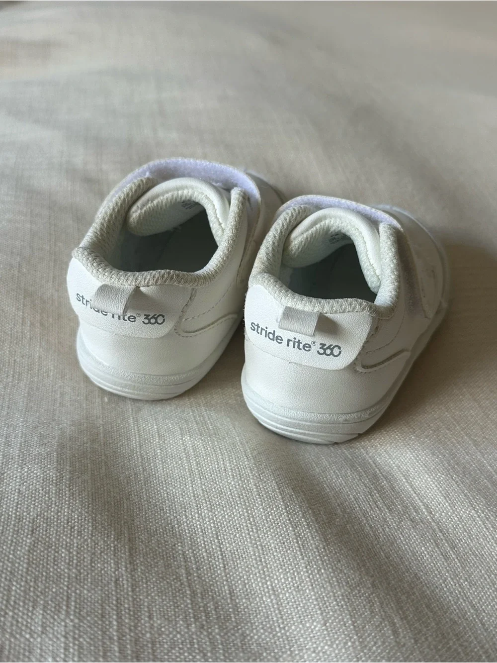 Striderite 360 White Sneakers Tennis Shoes